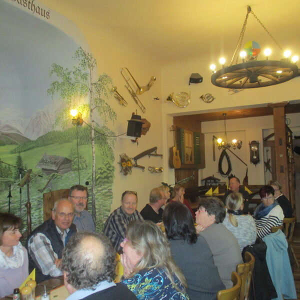 Mittag beim Alpenwirt