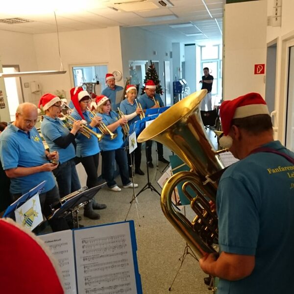 Weihnachtsmusik im Dialysezentrum Markkleeberg
